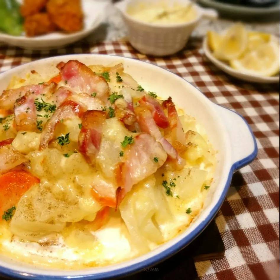 りまこさんの 生クリームで作るカンタンポテトグラタン💕|うさかめさん