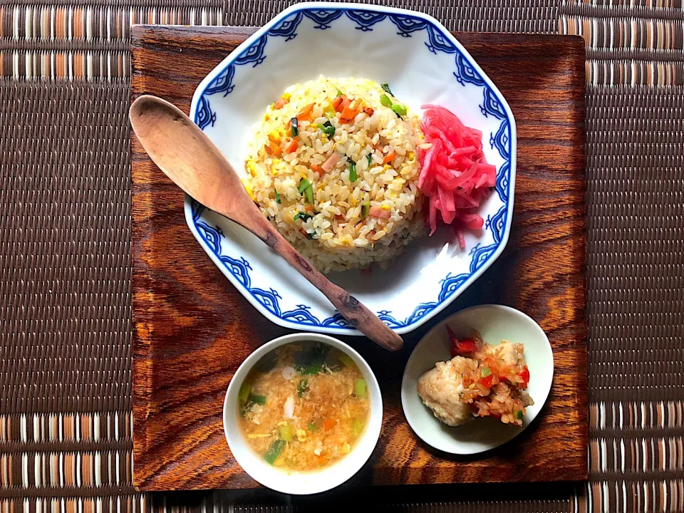 夫が作ったスプーンで食べる昼ごはん🎶|ちーちさん