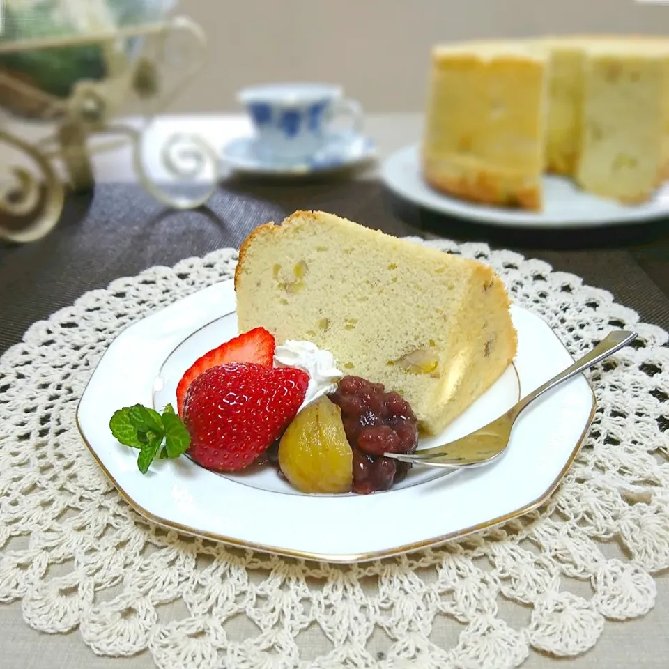 Snapdishの料理写真:栗のシフォンケーキ|Kaorinboさん