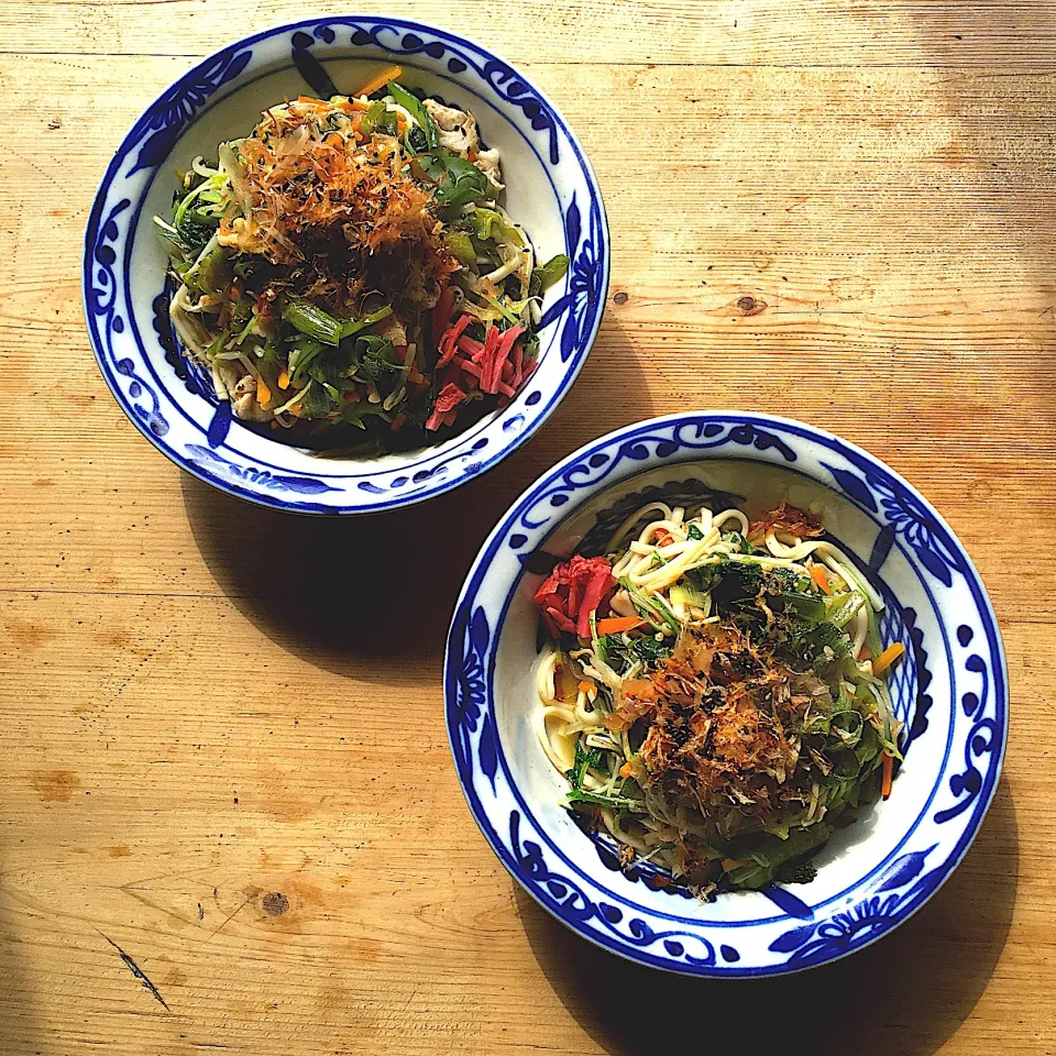 春休みの昼ごはん‼︎ 1 March
 #春休み #お昼ごはん #昼ごはん #lunch  #焼うどん  #野菜たっぷり  #ふたりごはん  #ふたりぐらし|Yoshinobu Nakagawaさん