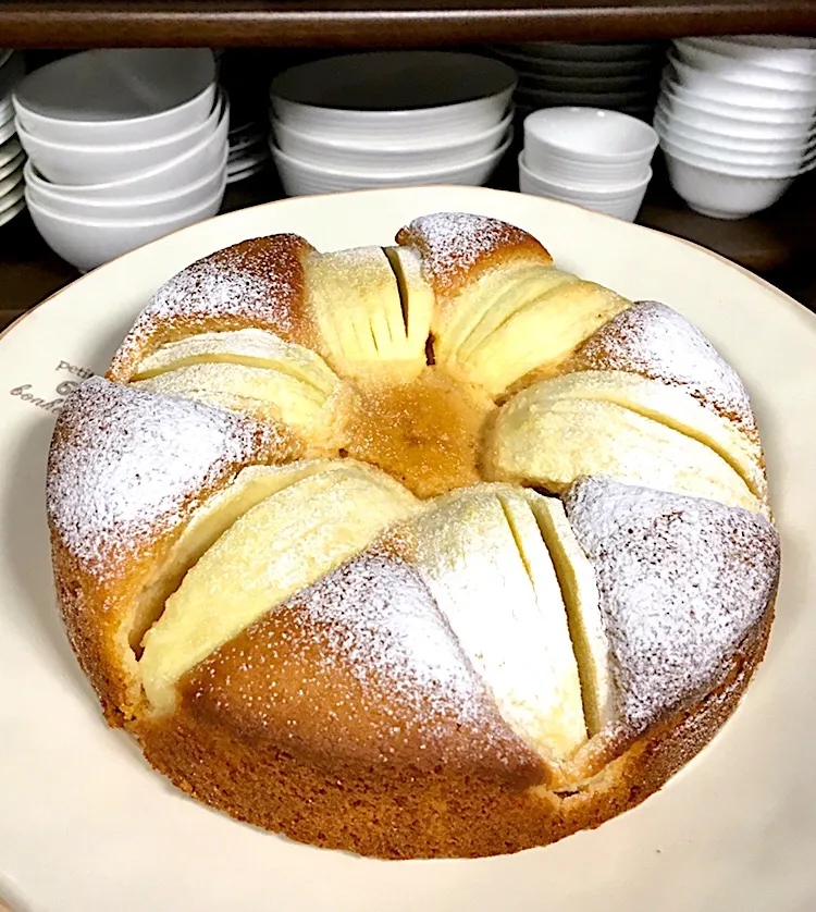 Apple Almond Cake|gonbenさん