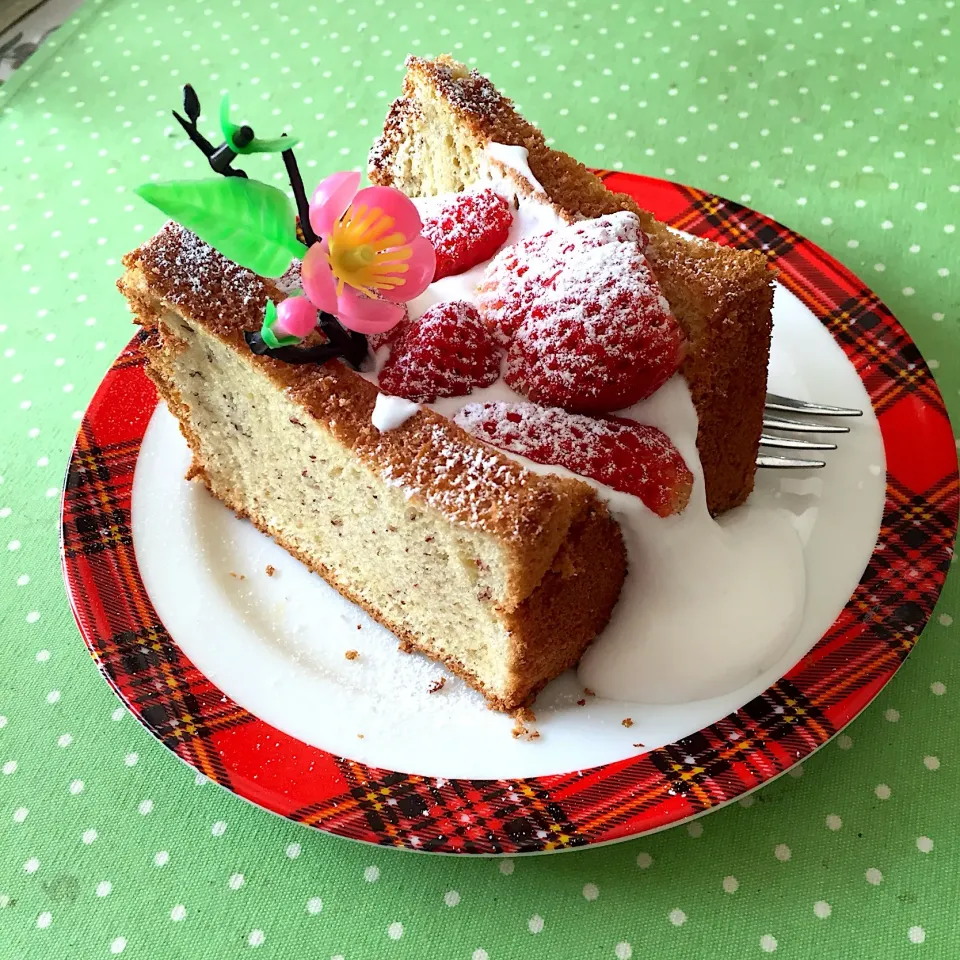 ひな祭り🎎いちごシフォンケーキサンド🍓|チィズママさん