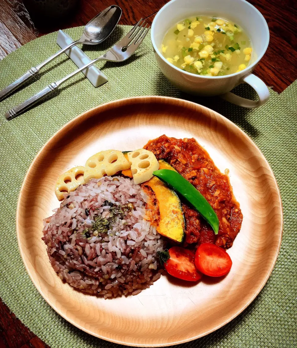 キーマカレー🍛
#キーマカレー
#焼き野菜
#カレー
#スープ
 #ピリ辛|SaaOさん