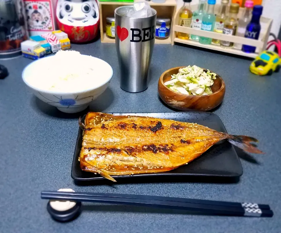 Snapdishの料理写真:和食 サバのみりん干し 白菜とツナサラダ|masaki .fさん