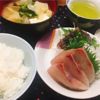 Snapdishの料理写真:朝ごはん、刺身|やさん