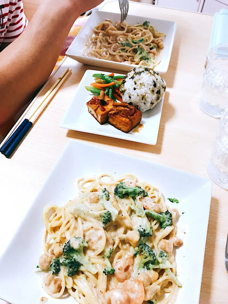 シーフードパスタ🍝  高菜おにぎり 小松菜とにんじんごま和え 厚揚げ甘辛焼き|ᴍɪsᴀᴛᴏさん