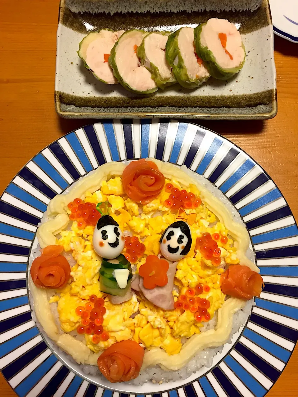 Snapdishの料理写真:🎎ひな祭り🎎ちらし寿司&蒸し鶏ロール|りんごさん