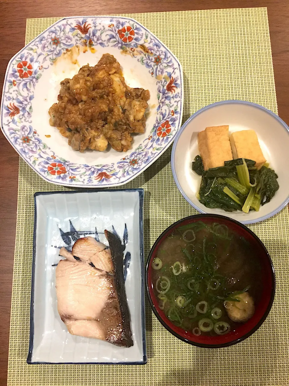 ブリの塩麹焼きと牡蠣の甘辛炒め|浜@ちゃんさん