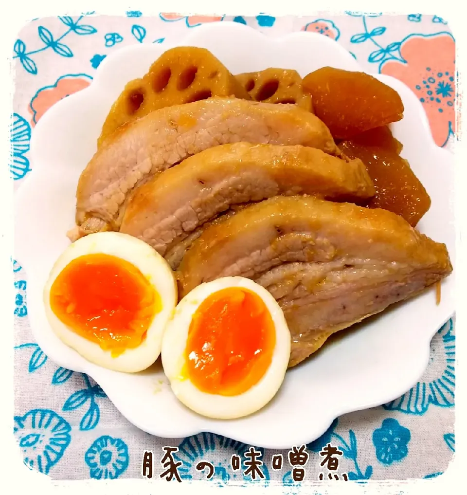 痩せ味噌で
ぶひ味噌煮🐖💕
とろとろ～😋|ひとみんΨ(*´∀｀)Ψさん