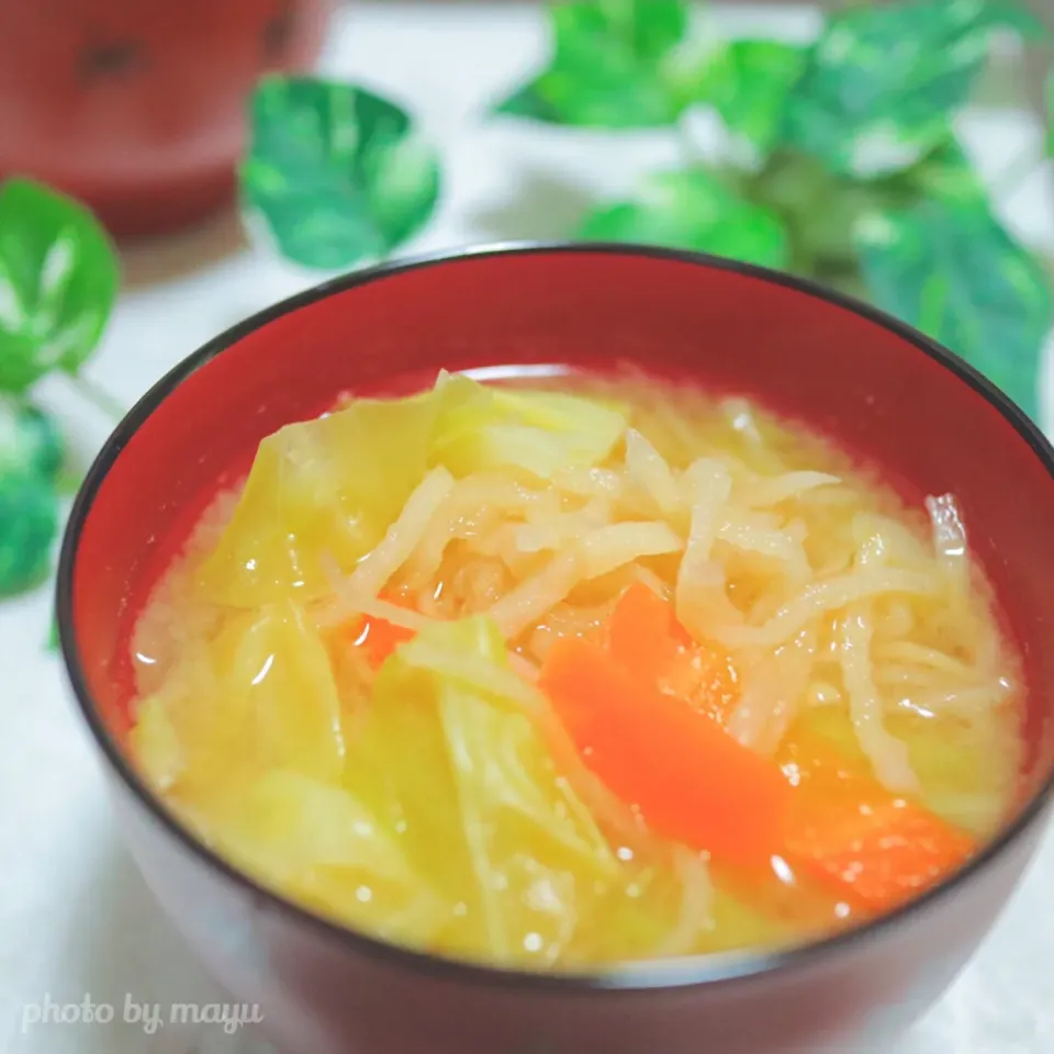 切干大根とキャベツのお味噌汁|まゆさん