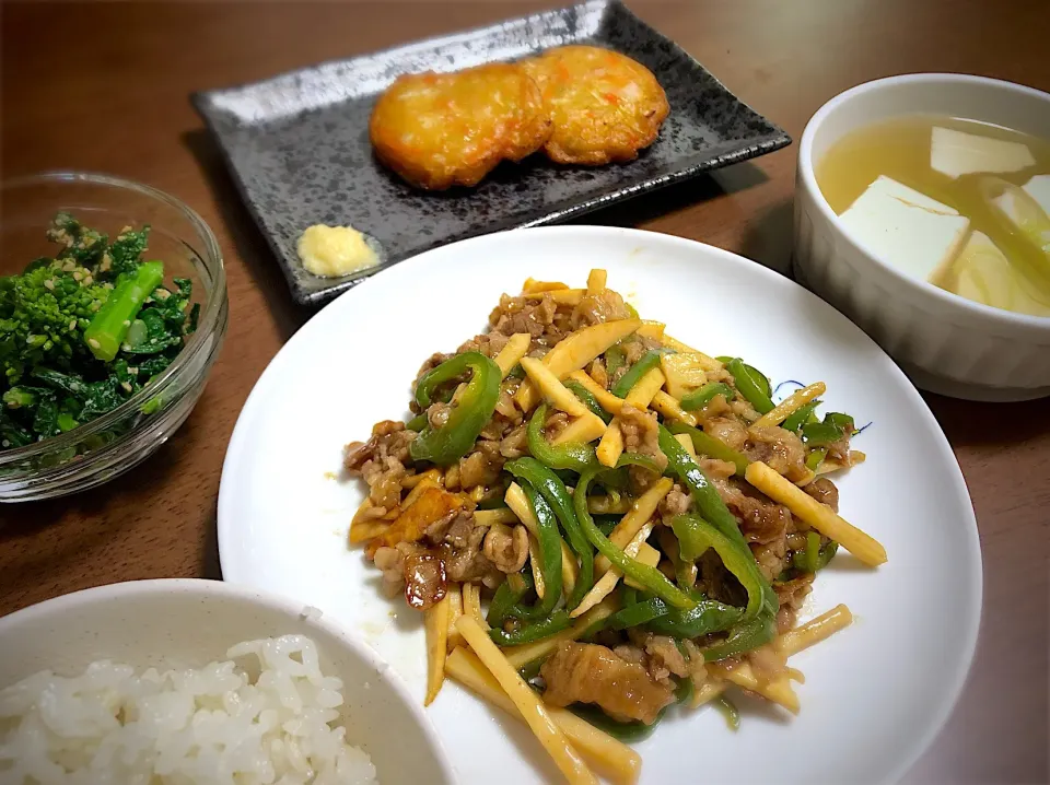 青椒肉絲🐮
お豆腐と長ネギの中華スープ
菜の花の辛子和え🌼|m-amさん