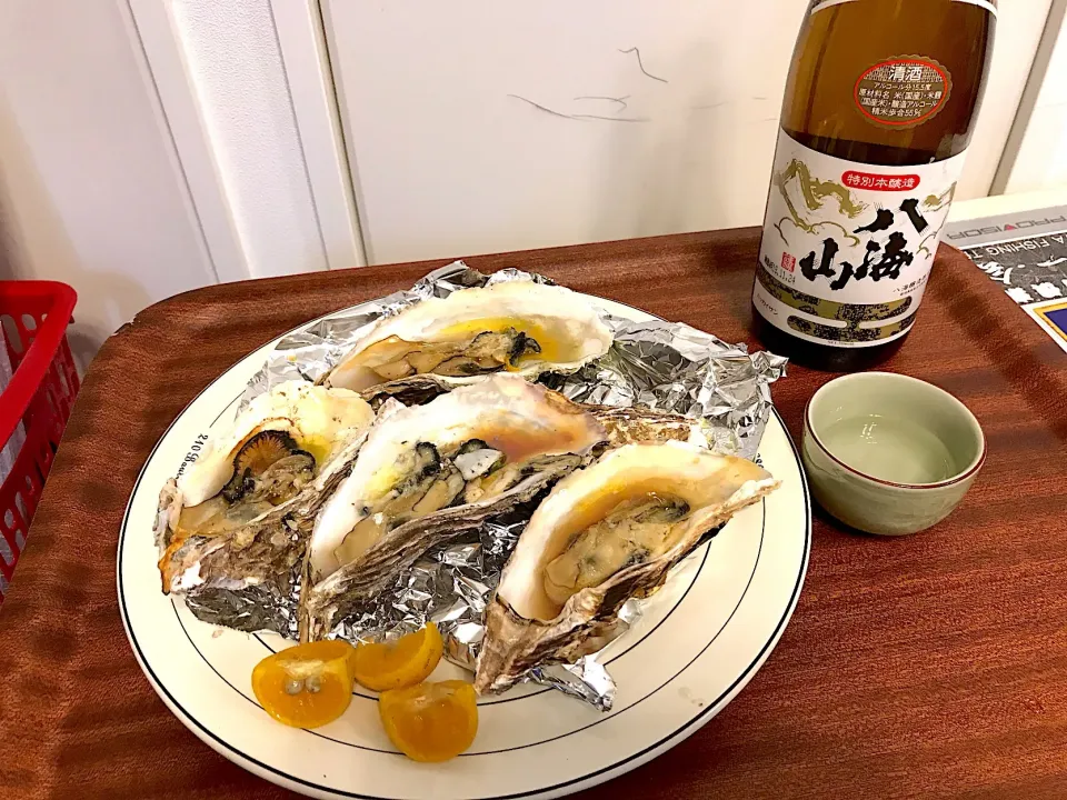 #牡蠣グリル焼き
#バター
#シークヮサー
#日本酒
#ポン酢|せいりょうさん