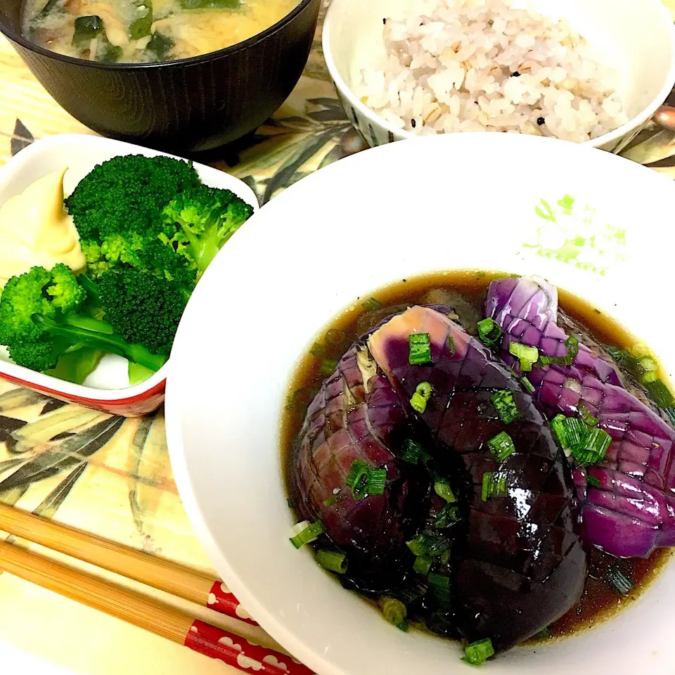 今日の夕飯🍚ナスの煮浸し|琥珀さん