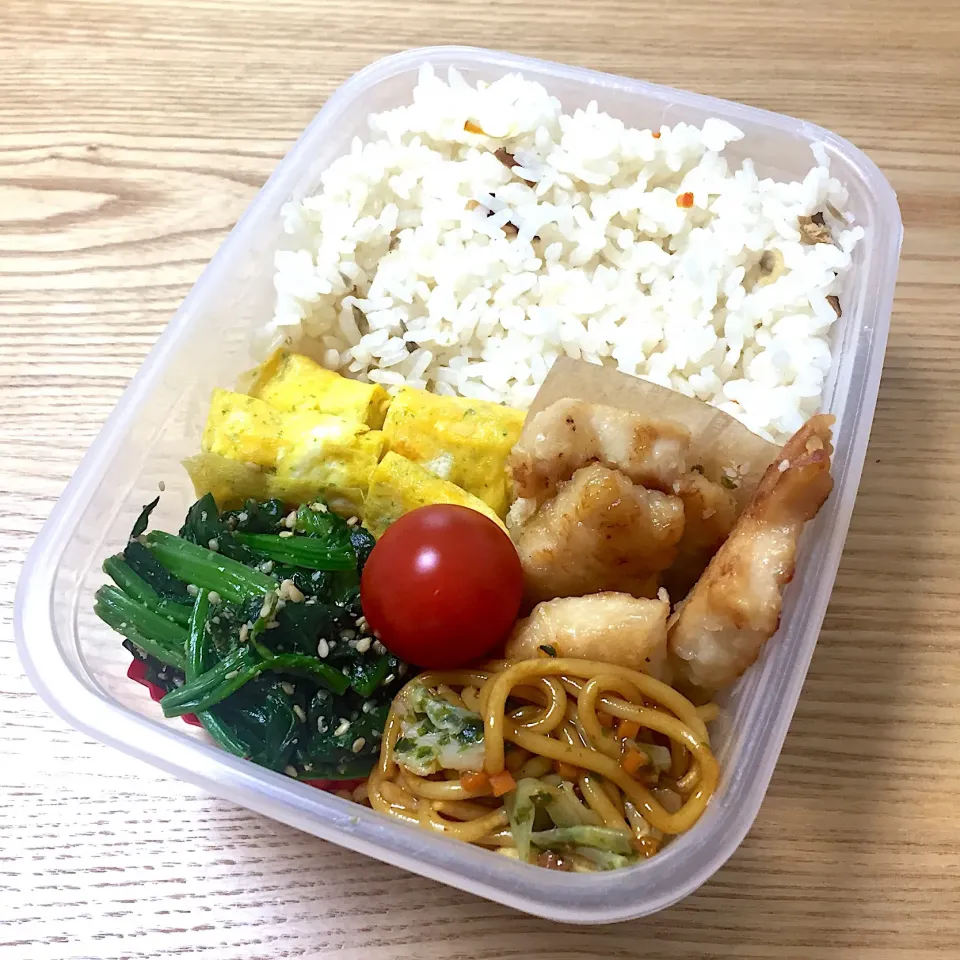 火曜日の旦那さんのお弁当☺︎ #お弁当記録  #ほうれん草の胡麻和え  #青のり入り卵焼き #鶏肉の醤油マヨ焼き #焼きそば|むさけんさん