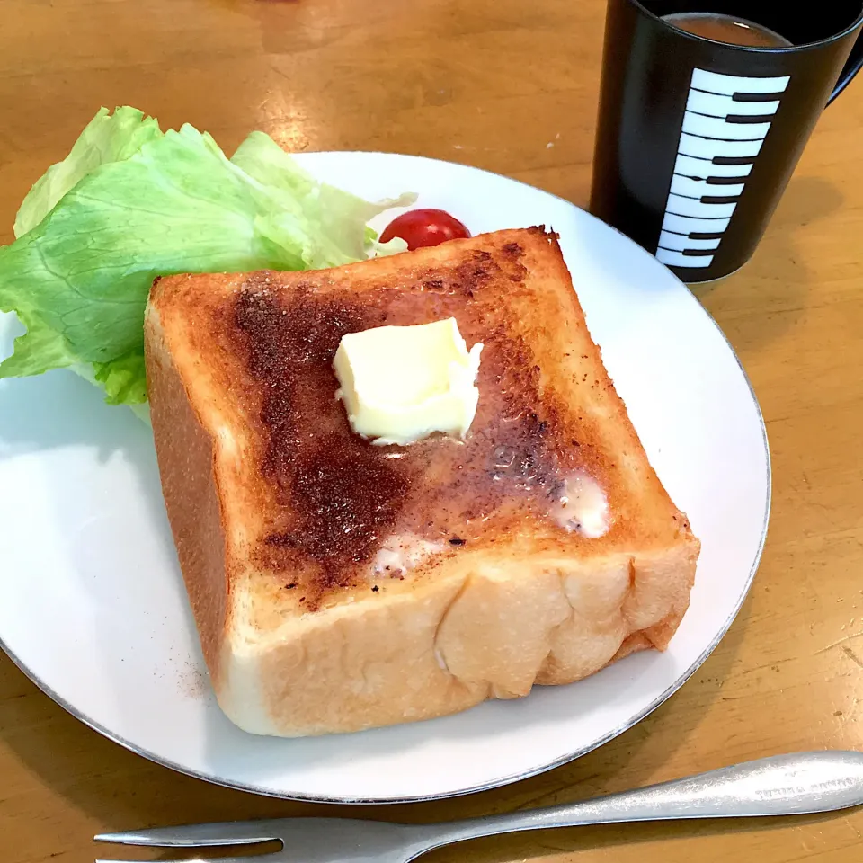 乃がみの食パンでシナモンシュガーバタートースト🍞|りりさん