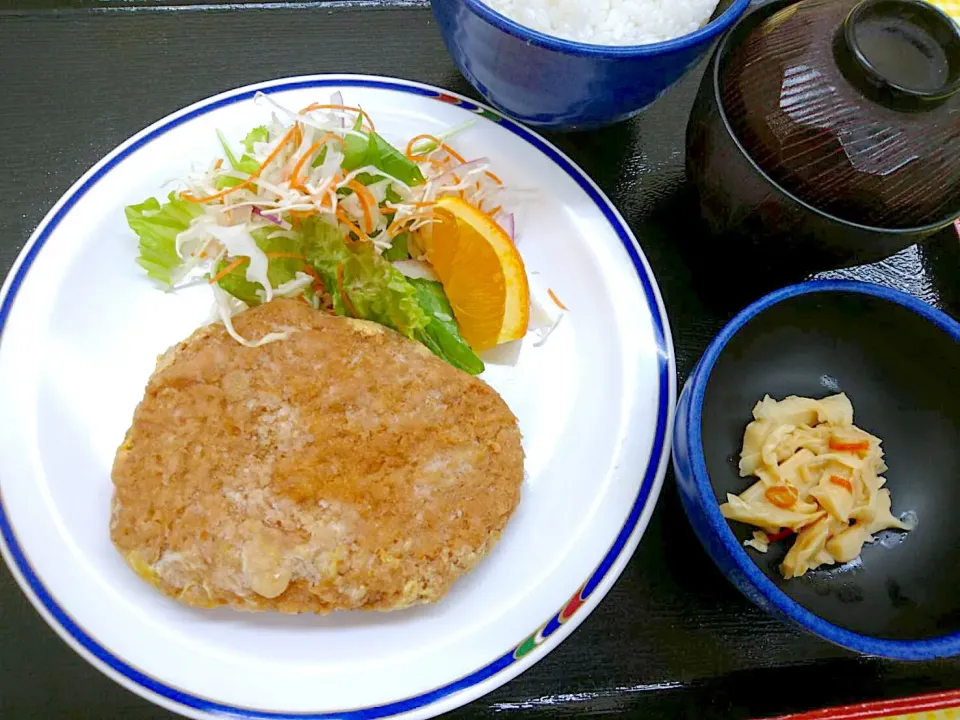 Snapdishの料理写真:日替わり定食 ロースカツ定食|nyama1さん