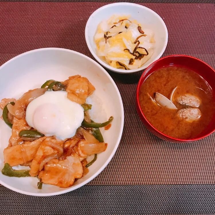 ☆豚の照り焼き丼
☆あさりの味噌汁
☆白菜の塩昆布和え|Asamiさん