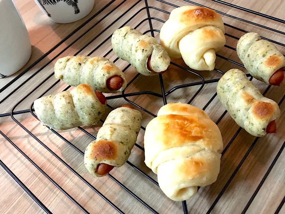 ソーセージロールパン
塩パン🥐|きむらゆりかさん