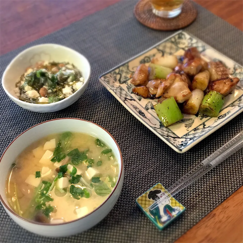 鶏もも肉と長ねぎのねぎま炒め
豆腐めかぶ納豆
味噌汁|𓇼 Ⓢ Ⓗ Ⓘ Ⓝ Ⓞ Ⓑ Ⓤ 𓇼さん