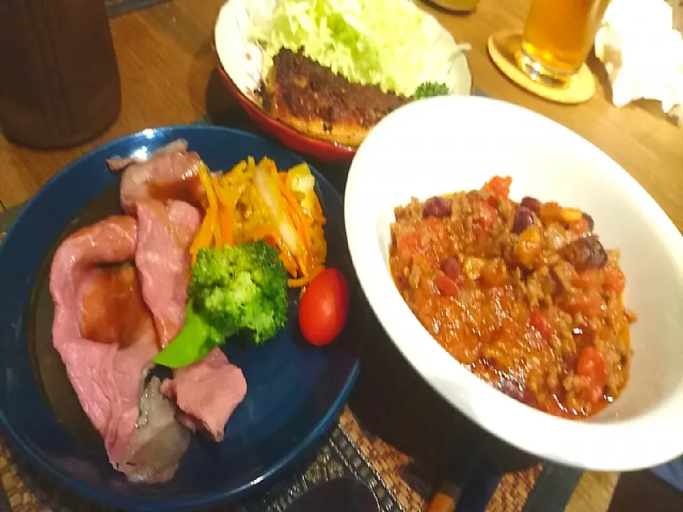 Snapdishの料理写真:ローストビーフ&チリコンカン&鯖の香草焼き|まぐろさん