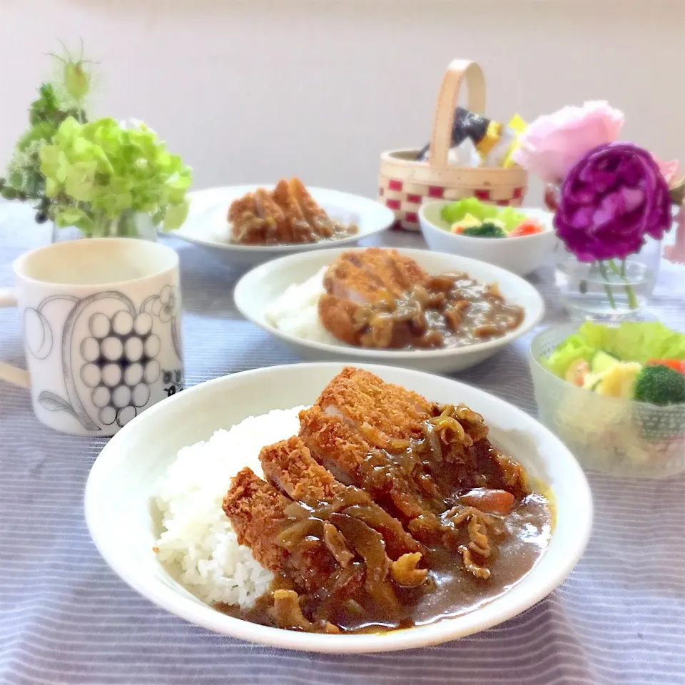 元気モリモリ💪カツカレー🍛❗️ #晩ご飯  #夕食  #おうちごはん  #家庭料理  #カツカレー|ゆかりさん