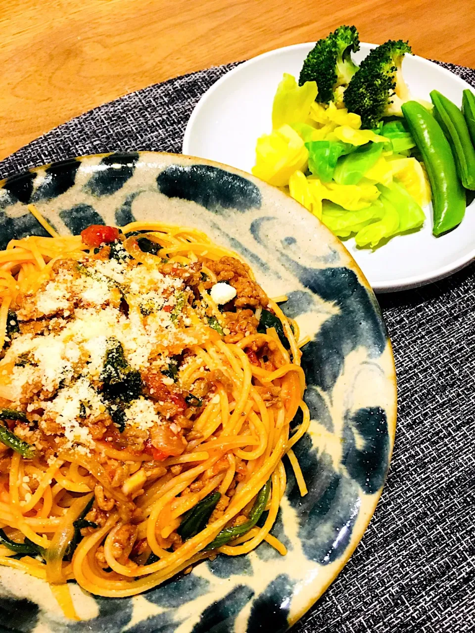 ひき肉とほうれん草のトマトパスタ✨|ミッチ☆ママさん