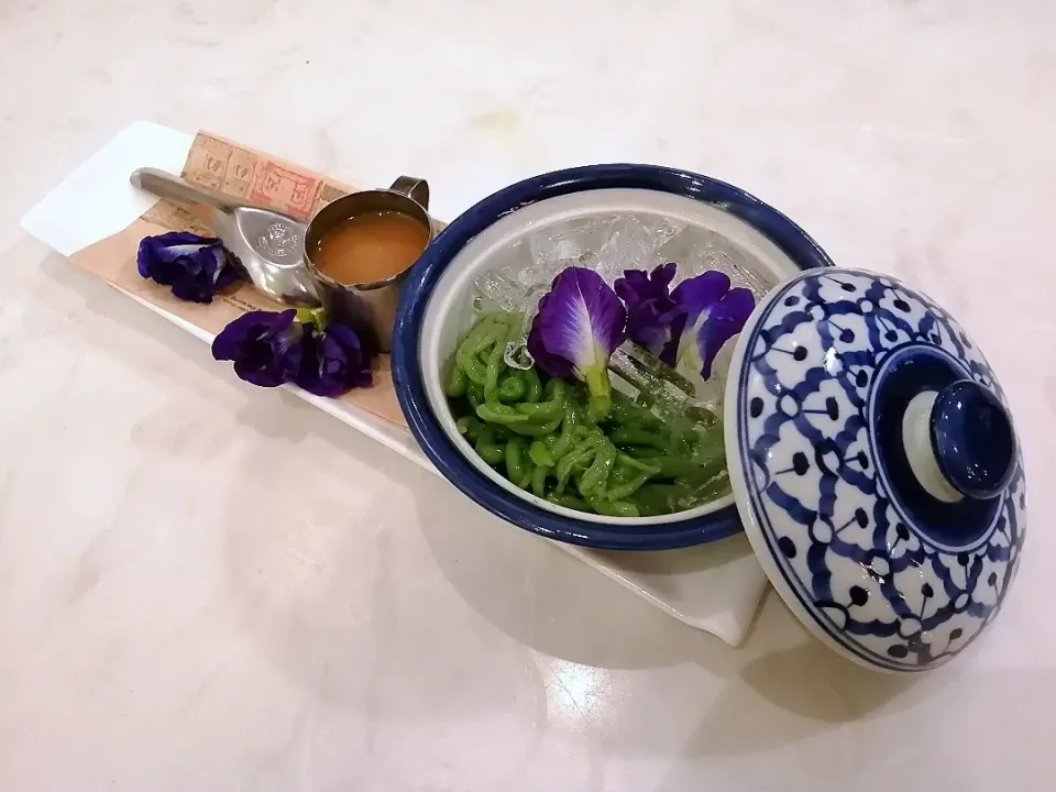 Lodchong​ 's Thai dessert|Chonticha Wongsaさん