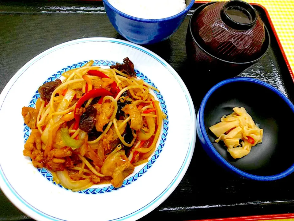 豚肉ともやしのカレーしょうが焼き定食|nyama1さん