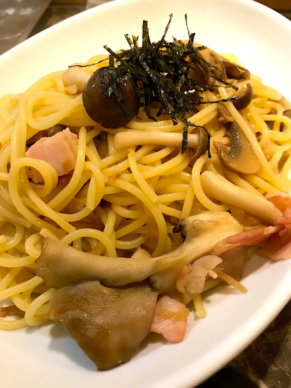 キノコとベーコンの醤油風味パスタ！|Tomyさん