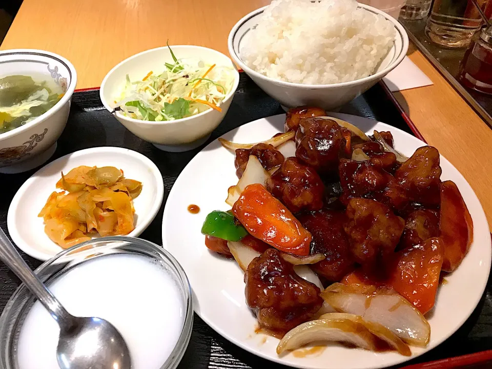 酢豚定食 黒酢|マハロ菊池さん