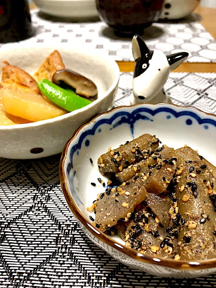 Snapdishの料理写真:牛蒡と蒟蒻の胡麻よごし
大根とがんもどきの煮物|くっきいママさん