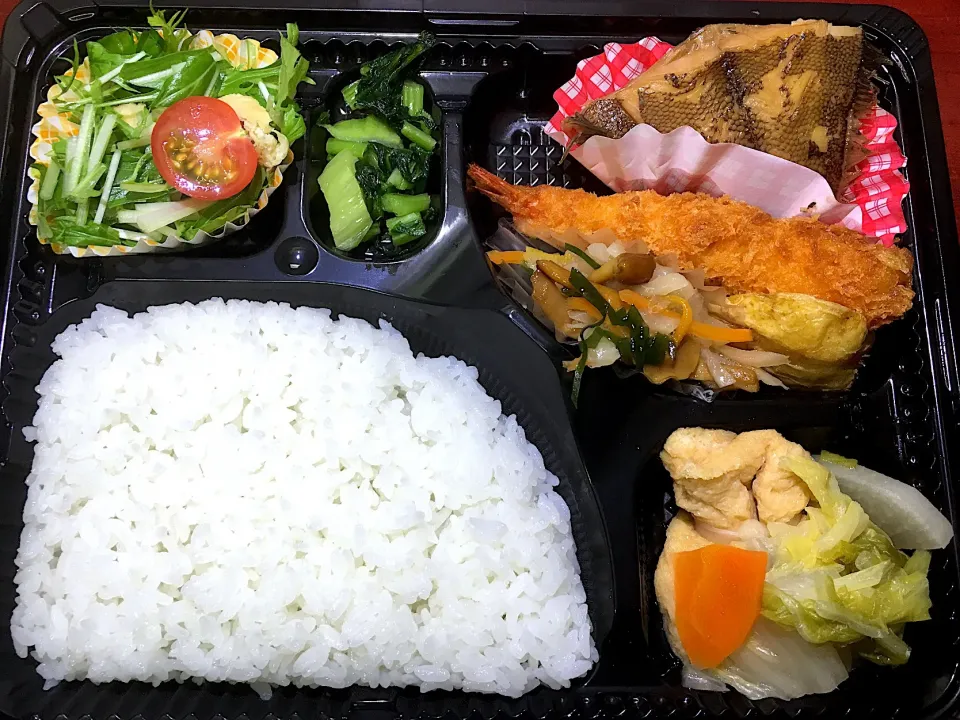 カレイの煮付け 日替わり弁当 宅配ランチ 豊川市配達|Naokazu Kuritaさん