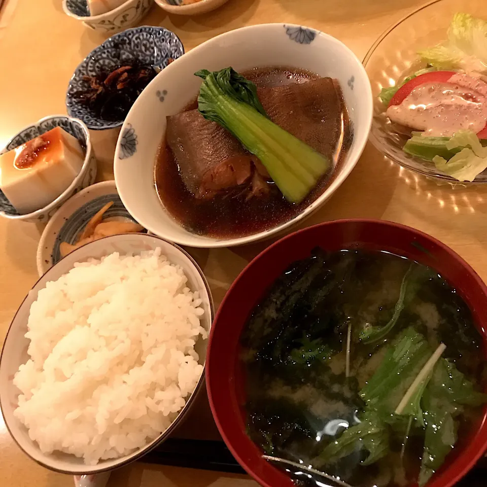 Snapdishの料理写真:鰈の煮付け定食@花未月(新橋)|塩豚骨さん