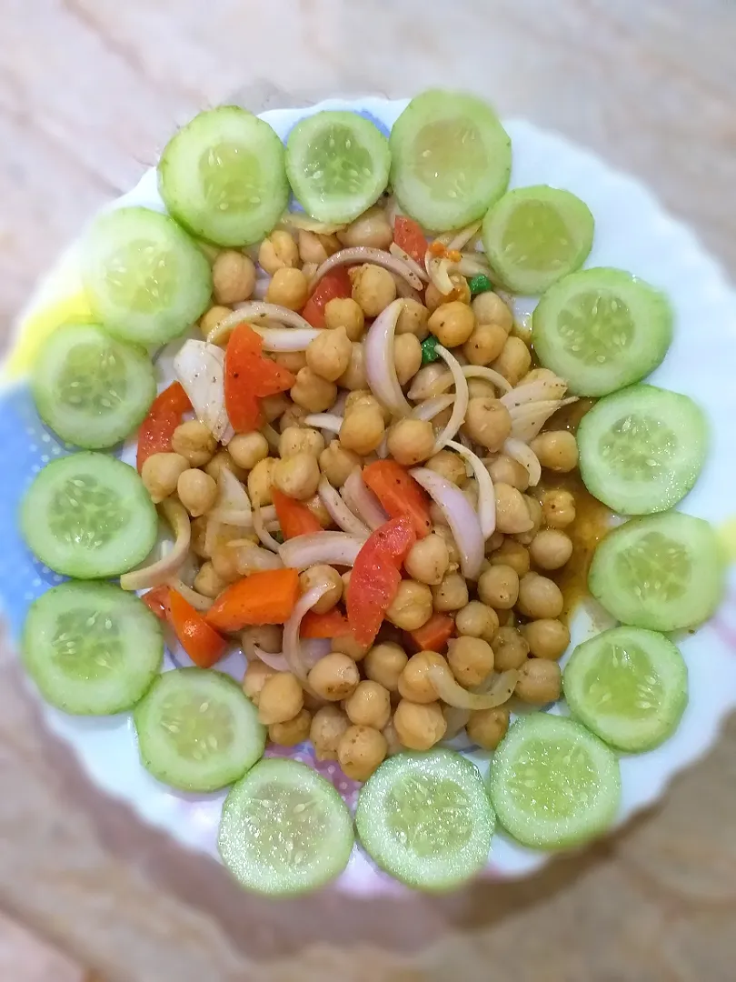 chickpea salad|kehkashanumairさん