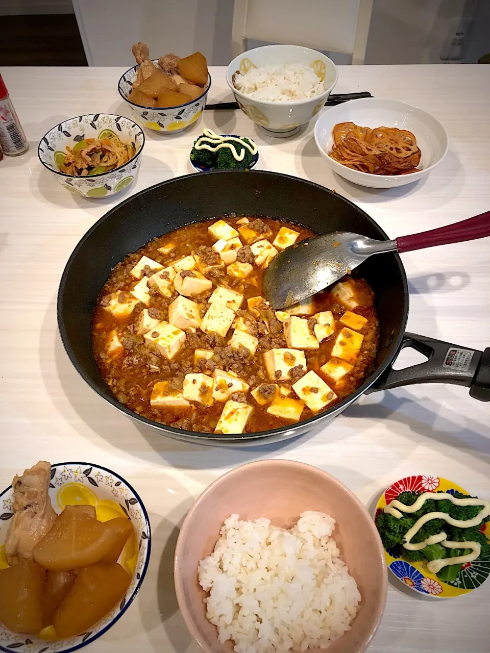 麻婆豆腐  手羽元のさっぱり煮  ブロッコリー レンコン揚げ|キヨさん