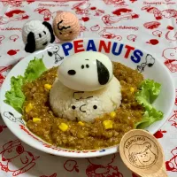 スヌーピーとチャーリーブラウンのデコカレー