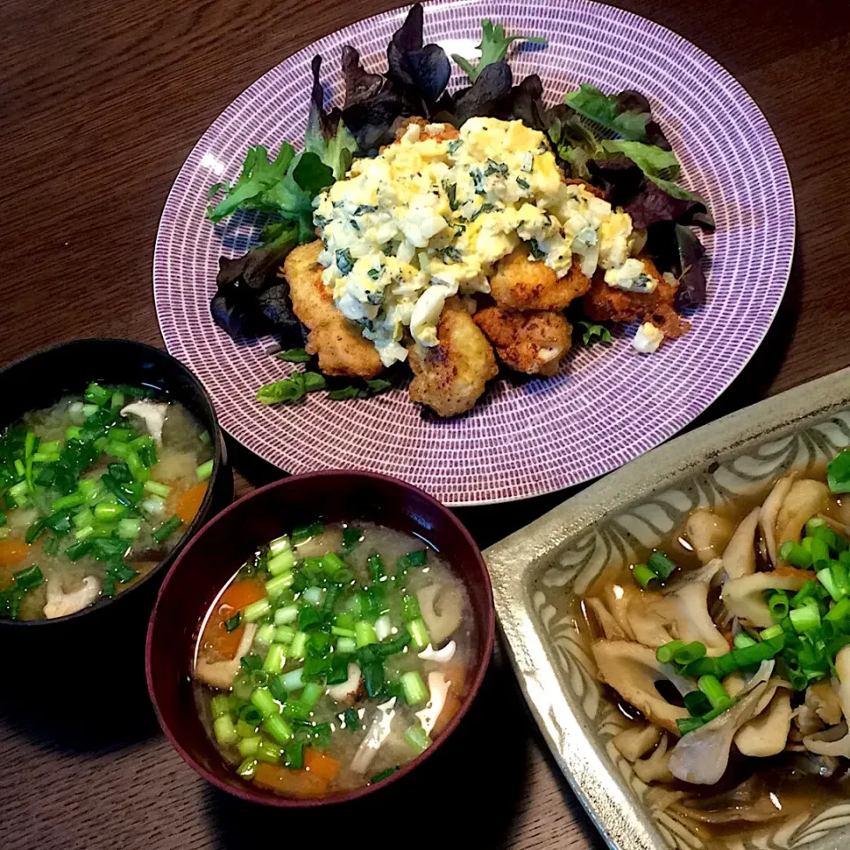 鶏胸肉のチキン南蛮
根菜たっぷりのお味噌汁
舞茸とちくわのとろ煮|モスグリーンさん