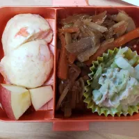 その場にあったやつとりあえず詰めた弁当(母が作った海老しんじょう入り)|JDの限界弁当さん