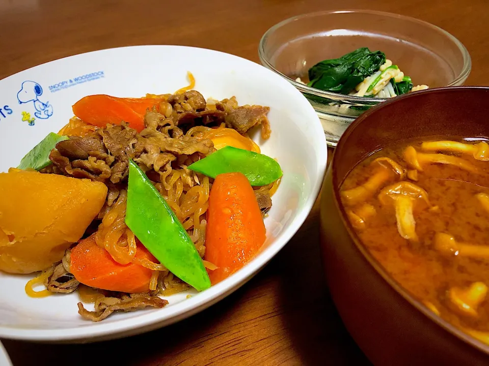 肉じゃが😆
ほうれん草のおひたし🥬
なめこと豆腐のお味噌汁🍄|m-amさん