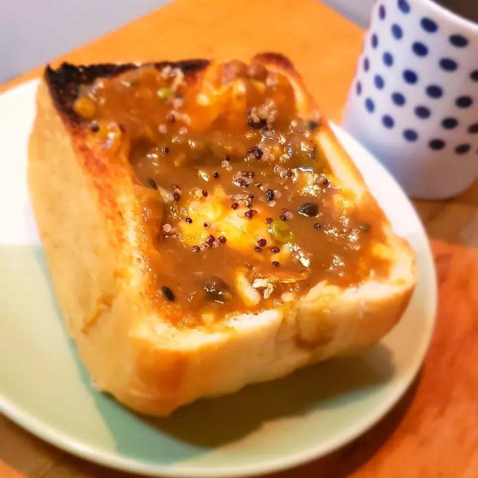 パンde焼きチーズカレー|mi_neneco♪さん