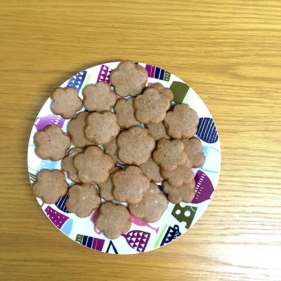 Snapdishの料理写真:4歳娘と作ったミロクッキー🍪❤️|chiakiさん