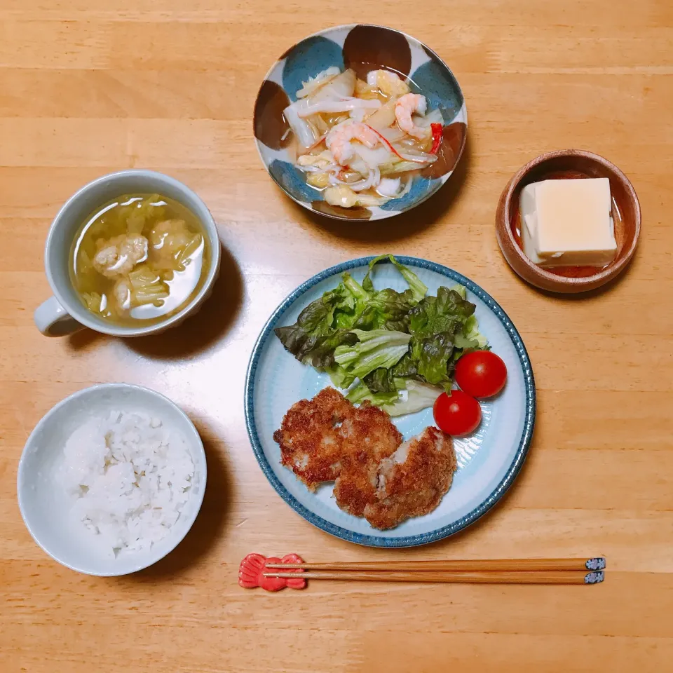 Snapdishの料理写真:ミルフィーユカツ
海老と白菜のあんかけ🦐🥬
春キャベツと鶏だんごのカレースープ|ちゃみこさん