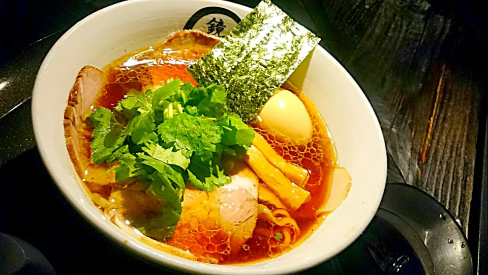 あれ？の2度目👀😅。鏡花の味たまチャーシュー醤油ラーメン❗|ひろみさん