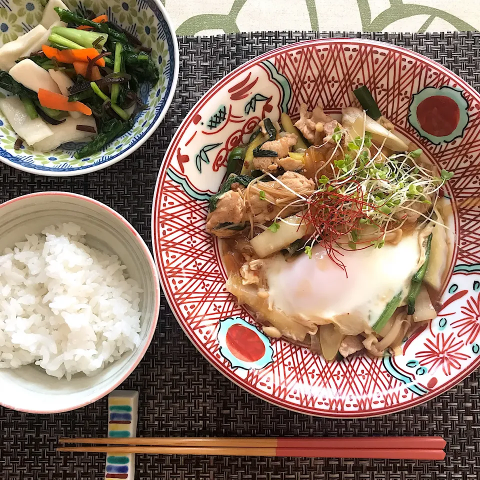 Snapdishの料理写真:メインは鉄釜でふっくら炊いたご飯です💕|てるみさん