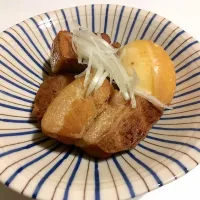 味玉とぶたの角煮。|moon食堂さん