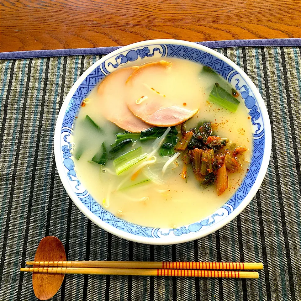 Snapdishの料理写真:和風とんこつラーメン|yakinasuさん