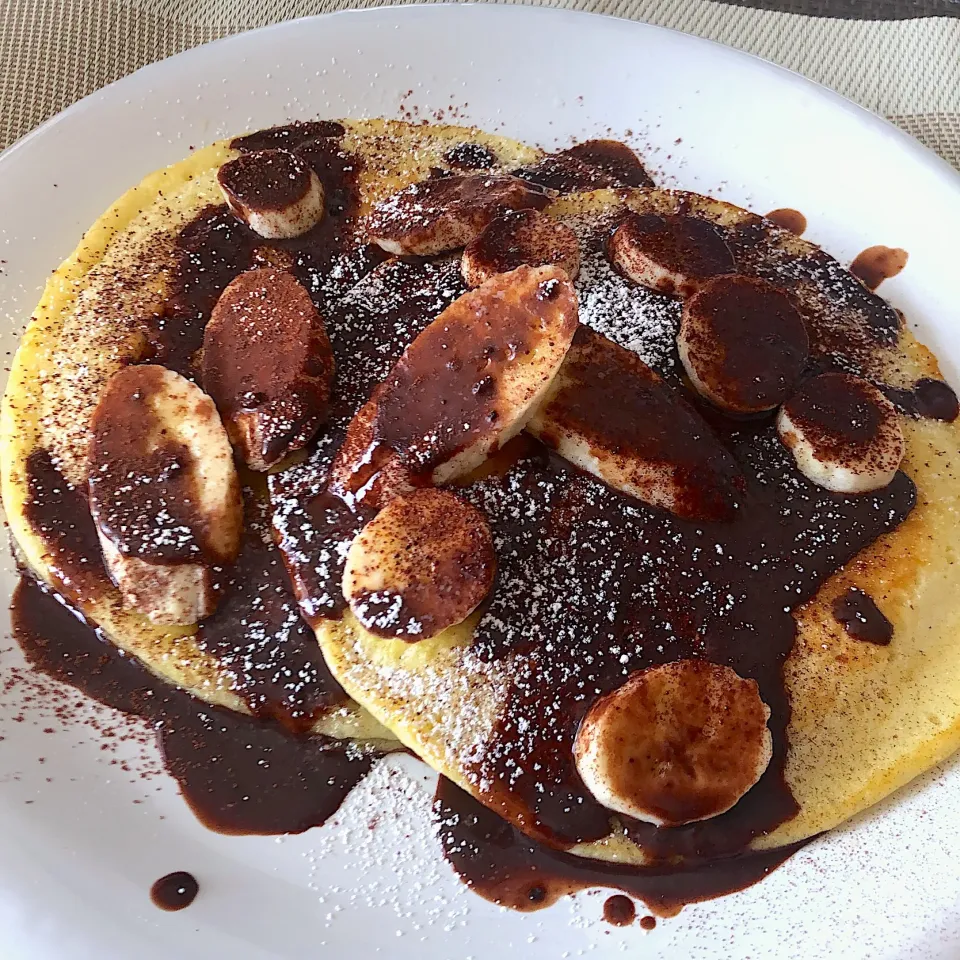 チョコバナナホットケーキ🥞

#チョコバナナ #ホットケーキ #おやつ|ぴらこさん