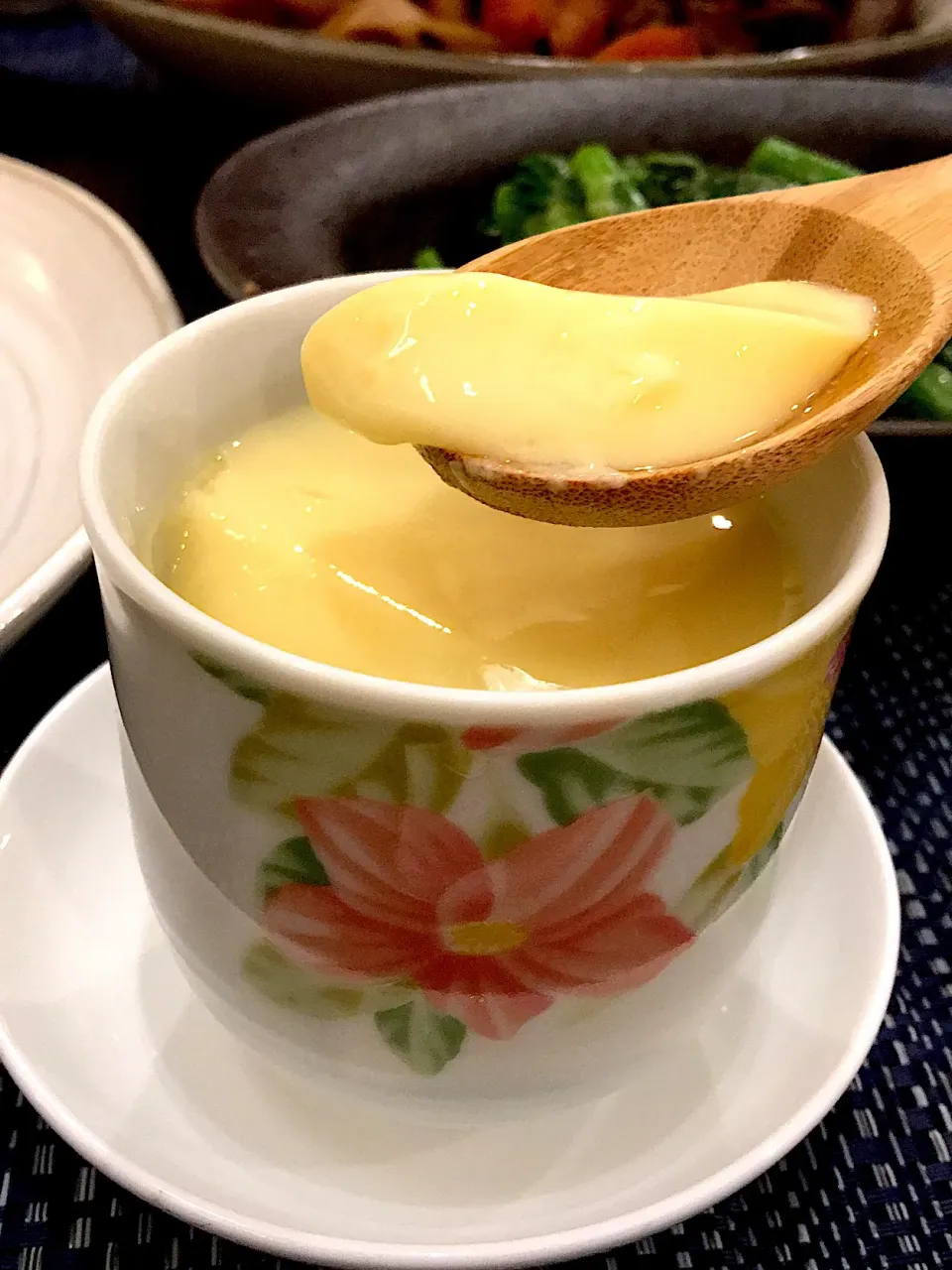 Snapdishの料理写真:蟹の殻出汁で茶碗蒸し|ケイさん