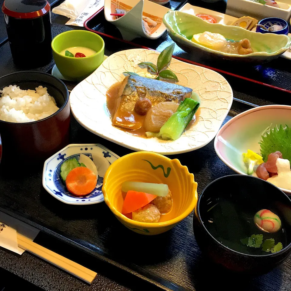 さば味噌煮定食🐟✨|りりさん