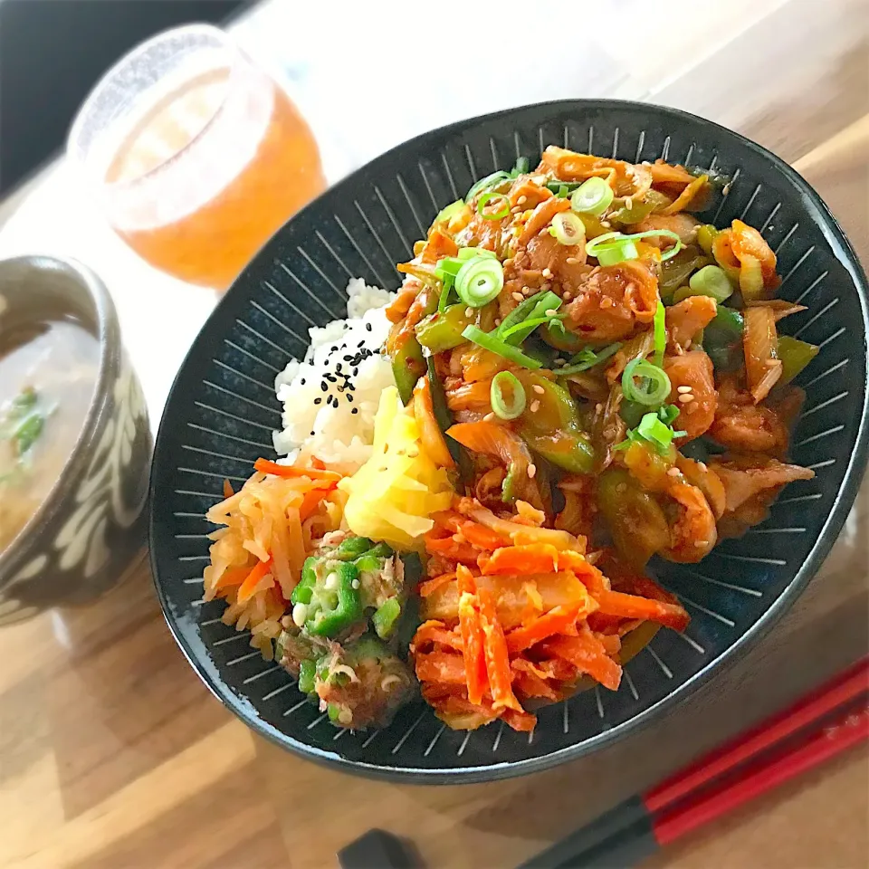 からあげビールさんネギだく鶏キムチでランチ🍚|ちぃさん